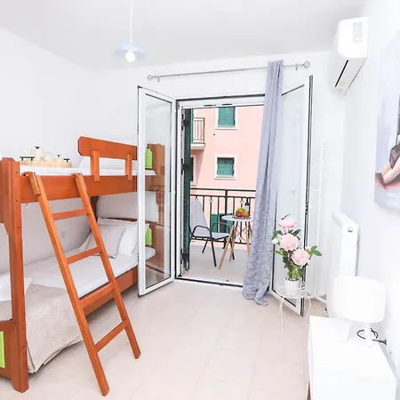 Breezy Dream, Corfu Kompítsion