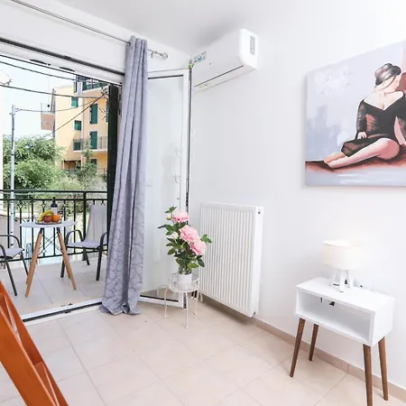 Breezy Dream, Corfu * Kompitsion