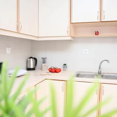 Breezy Dream, Corfu * Kompítsion