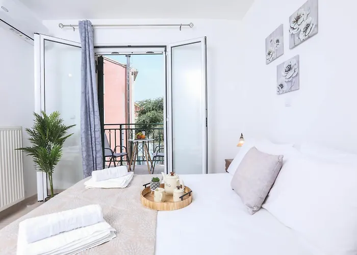 Breezy Dream, Corfu * Kompitsion