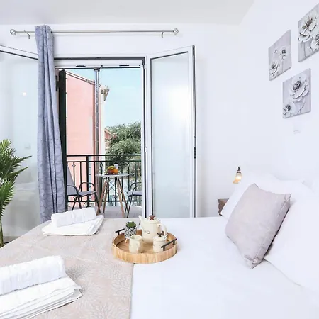 Breezy Dream, Corfu * Kompítsion